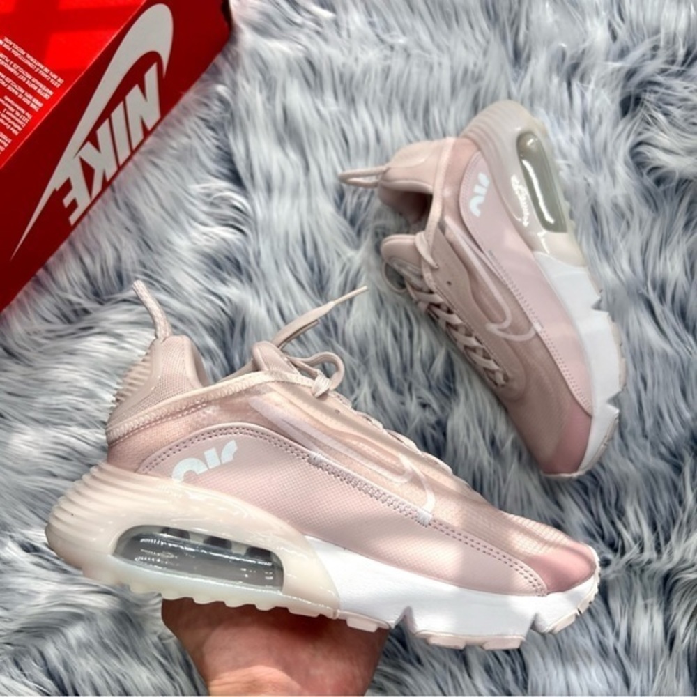 Nike Air Max 2090